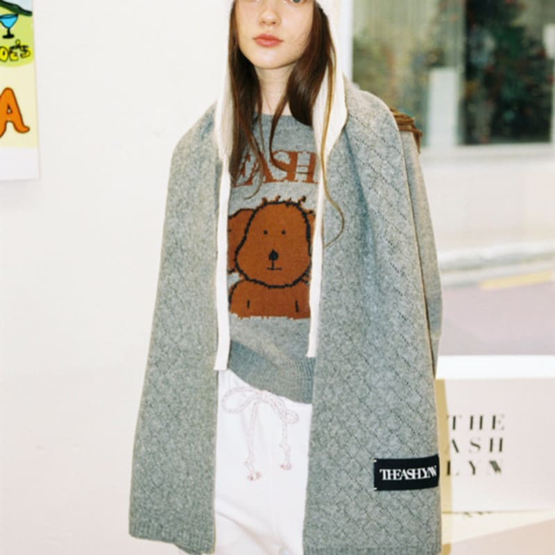 

THE ASHLYNN WOOL CROCHET SCARF (2 COLORS) BROWN