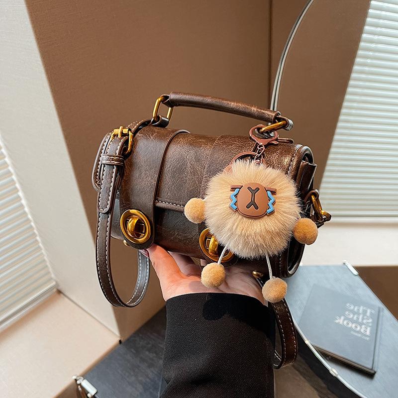 

Boston small bag women versatile 2025 new shoulder messenger bag this year popular portable pillow bag