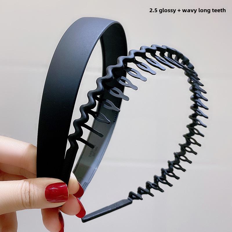 

Матово-чорна спортивна пов язка унісекс: Нековзкий, універсальний для активного відпочинку та миття обличчя.