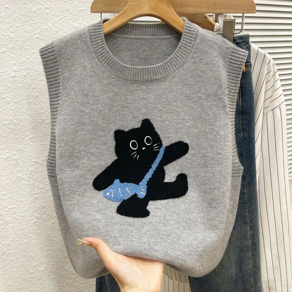Chic Knitted Sweater Vest Classic Embroidered Design Fashionable Autumn Winter Style Versatile Commute Wind Regular Length