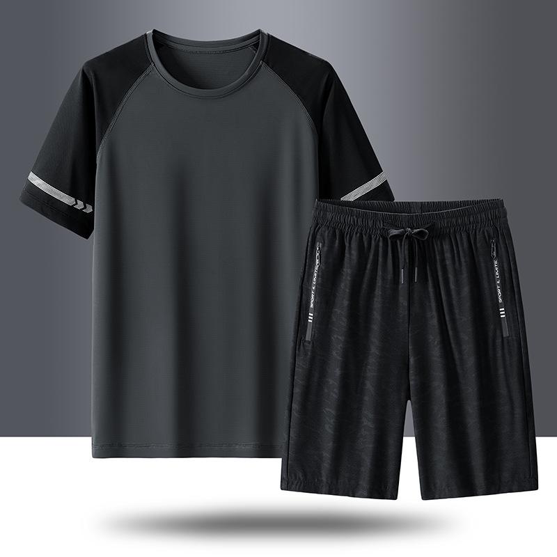 

Мужской летний комплект из двух предметов Ice Silk: Футболка с коротким рукавом и спортивные капри XXXL