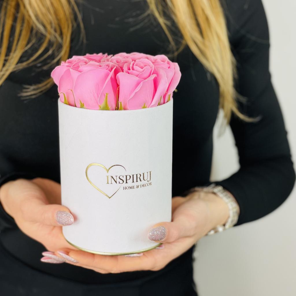 Flowerbox Inspire - White Box with Soap Roses - No. 1 Navy Blue