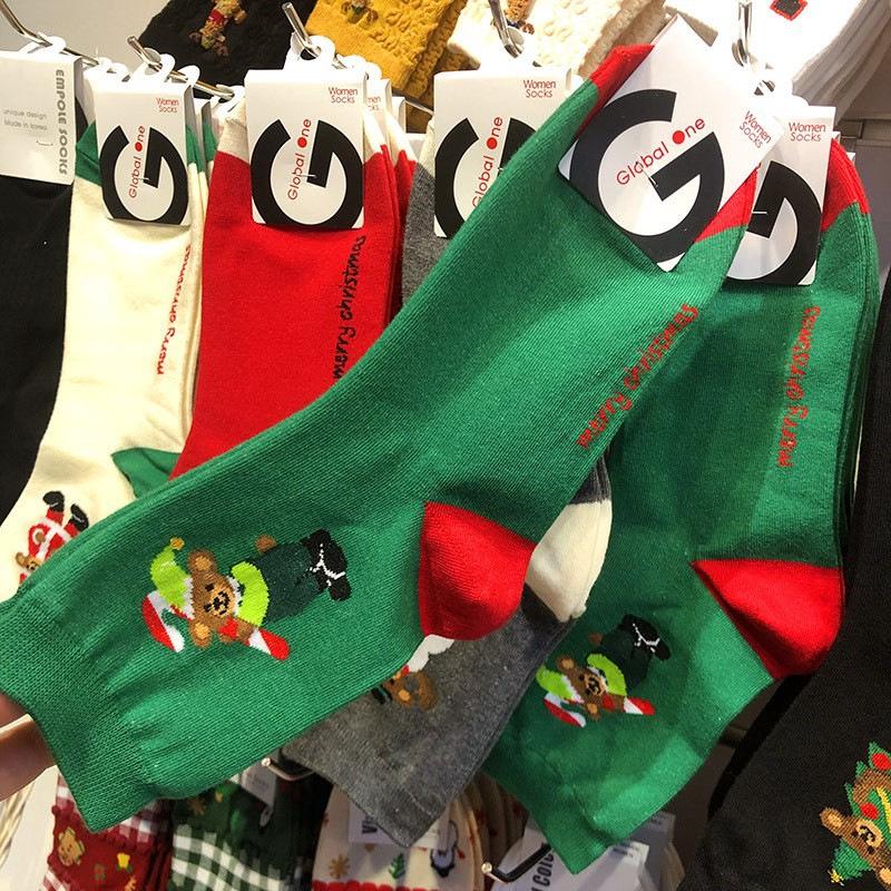 2025 Women's Korean Mid-Calf Christmas Socks: Color Block Heel Cartoon Design for Autumn/Winter Happy Party.