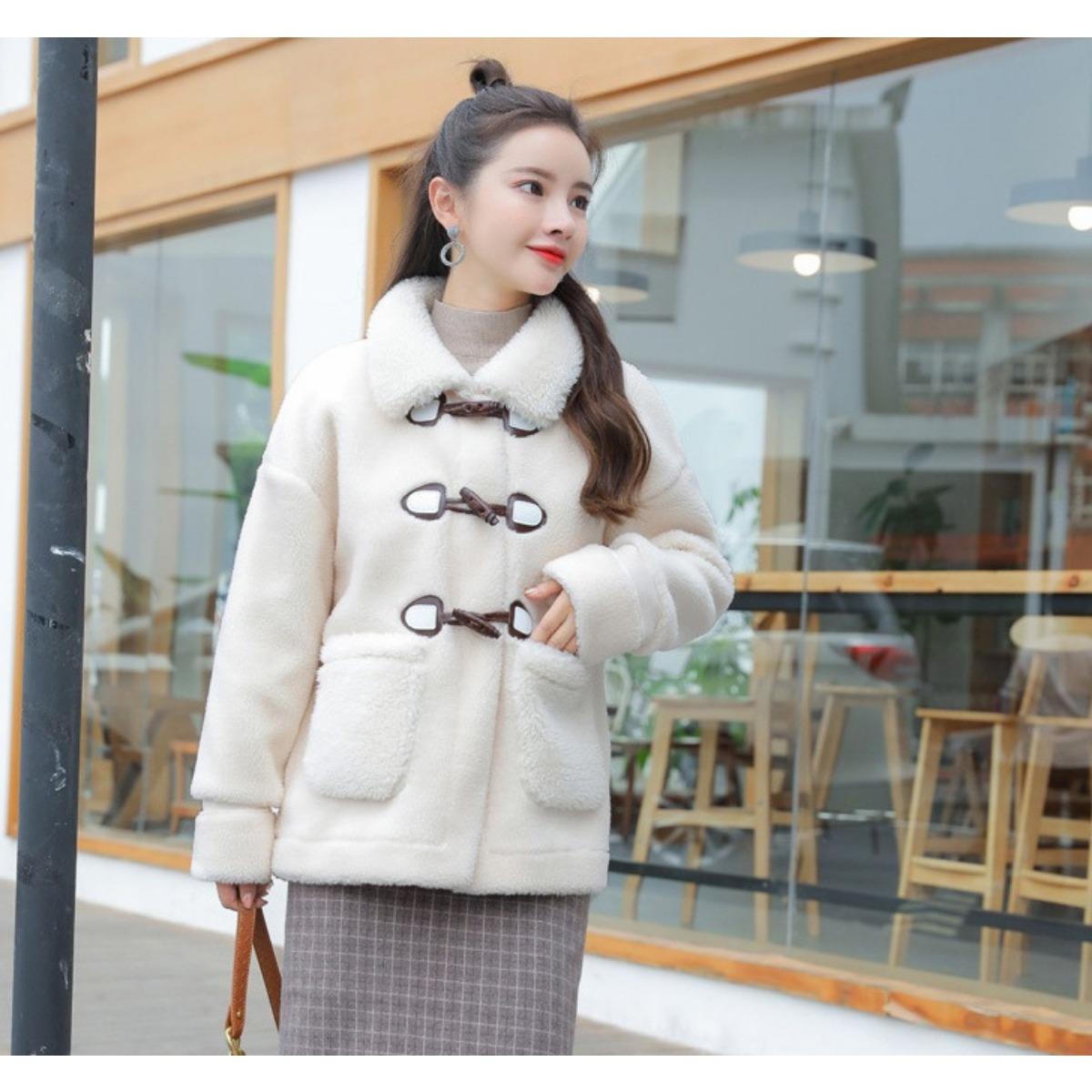 

Women s Winter Lamb Wool Fur Coat Thickened Warm Short Loose Slim Korean Style Outerwear S белый