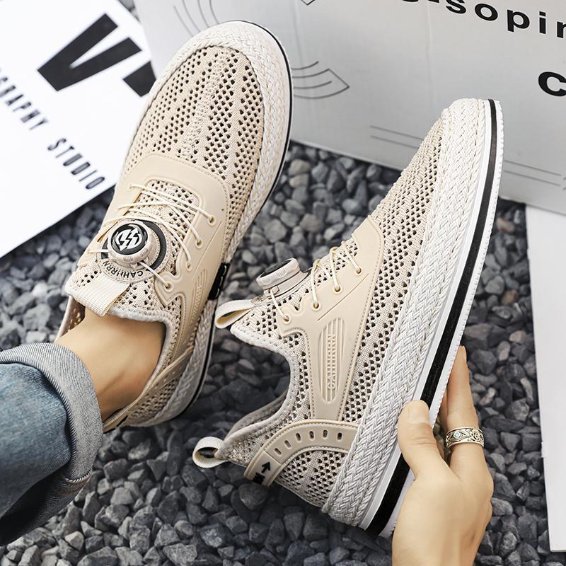Herrenschuhe großes Mesh hohl atmungsaktiv Sommer neue Board-Schuhe erhöhend drehbarer Knopf Abdeckung Füße lässige Sport trendige Schuhe