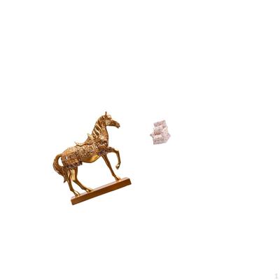 Horse Figurine Dollhouse Couch Animal Sculpture Resin Engraved Craftsmanship Artificial House