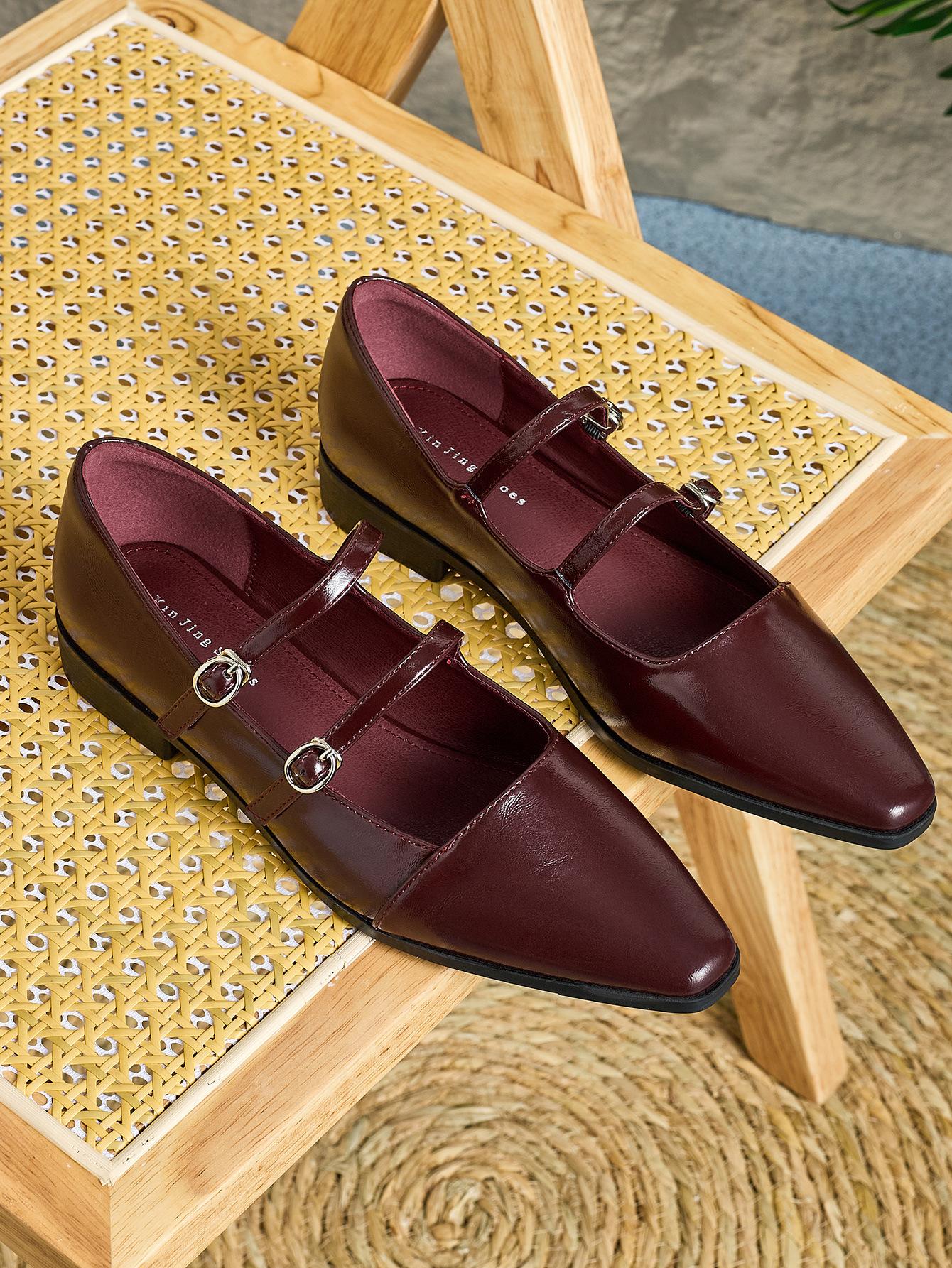 

771-3 ретро британский стиль маленькие кожаные туфли с острым носком туфли Мэри Джейн женские новые французские туфли-лодочки с ремешком с одной пряжкой 41 бордовый