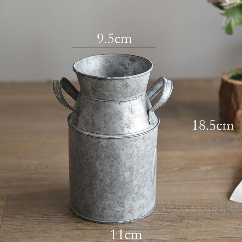 

Tin vase tin bucket flower arrangement bucket wrought iron dried flower flower bucket retro old flower arrangement basket European retro