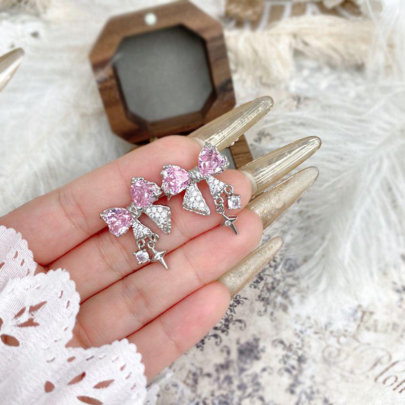 

Elegant Retro Pink Star Bow Earrings - Ethnic Style Ear Hoops, Versatile Gift for Mom