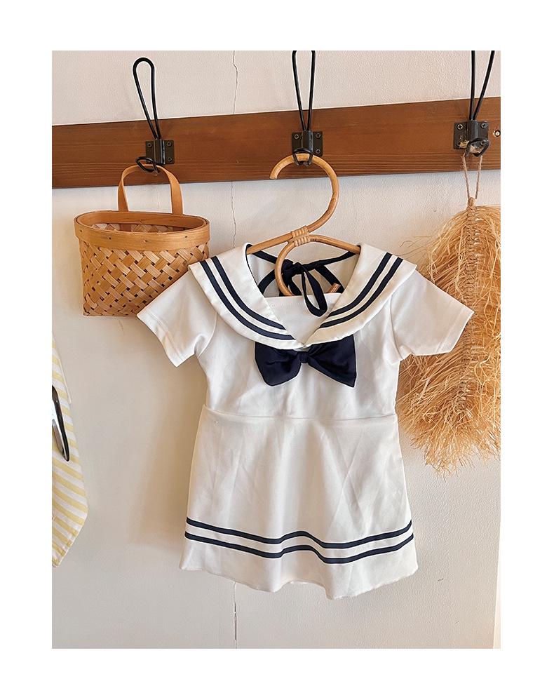 Mädchen 2025 Koreanischer Off-White Badeanzug mit Rock - Stilvolle Sommer-Strandbekleidung