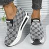 Mode Damen Dicke Sohle Bestickte Freizeit-Sneaker Mode Höhenerhöhende Keilschuhe Frau Leichte Slip-On Plateau-Sneaker