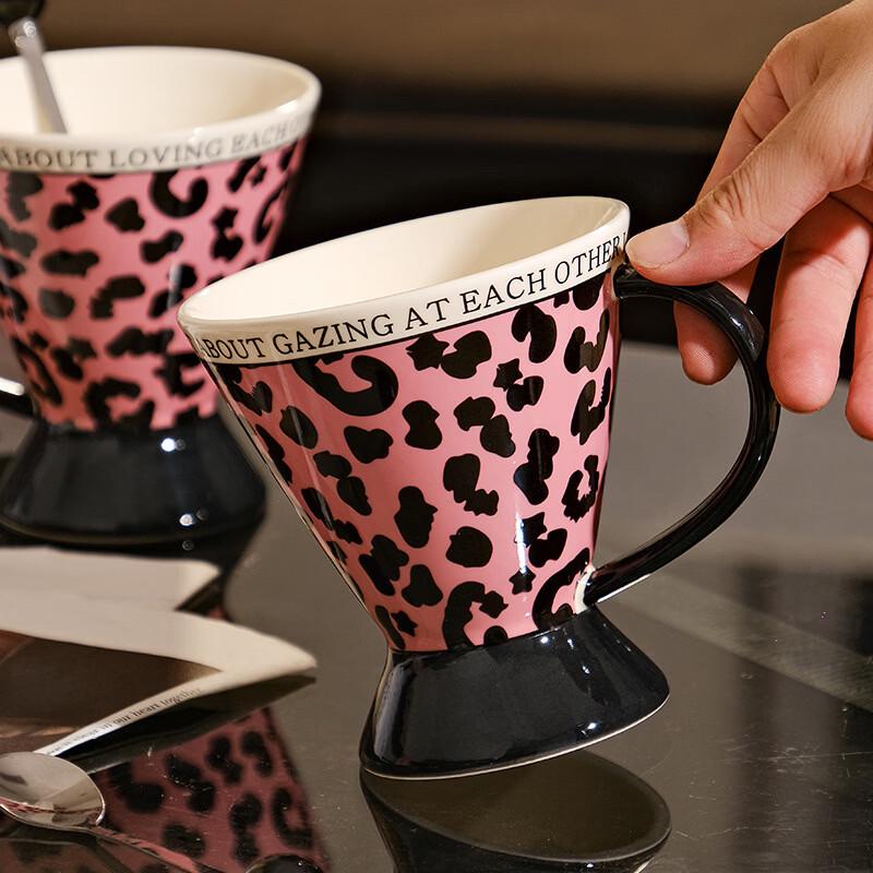 Keramik-Kaffeetasse mit Leopardenmuster