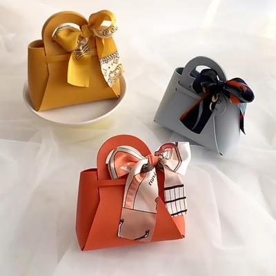 Distribute Leather Pink Gift Bags Wedding Favour Bag for Guest Mini Handbag with Ribbon Candy Packaging Box Party Decoraction