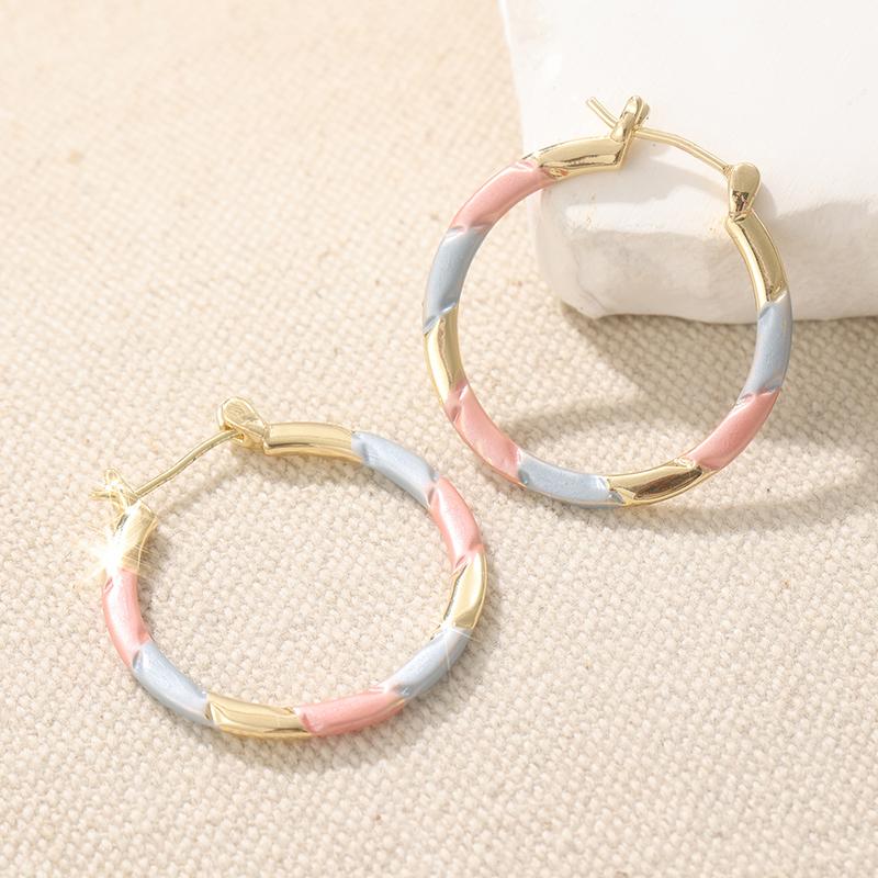 Vintage Court Style Big Circle Hoop Earrings Women's Luxury Earbuckle Elegant Senior Sense Jewelry Accessories Fit Banquet Gifts