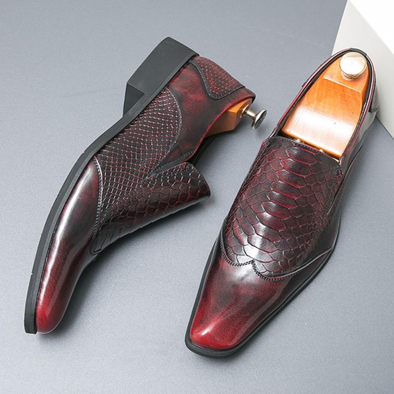 

Модные мужские оксфорды с острым носком, красно-черной расцветки, с пэчворком из кожи с рисунком аллигатора, для формальных мероприятий, свадьбы, выпускного вечера, платья для вечеринки, вечера встречи выпускников, конкурса красоты. Zapatos Hombre 6.5