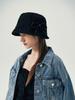 Olinkeompeulliteu Pearl Crinkle Bucket Hat (Black)