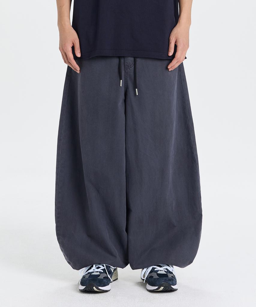 Gicheol Dyed Balloon Cotton Pants (Greyish Charcoal)