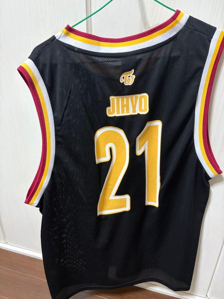 [USED] TWICE READY TO BE JIHYO Mesh Jersey 21