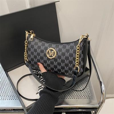 Women's Retro Gold Chain Crossbody Bag - Shoulder Bag, Fashionable Handbag with Metal Elements, Elegant Handbag for Daily Use, Crossbody Bag