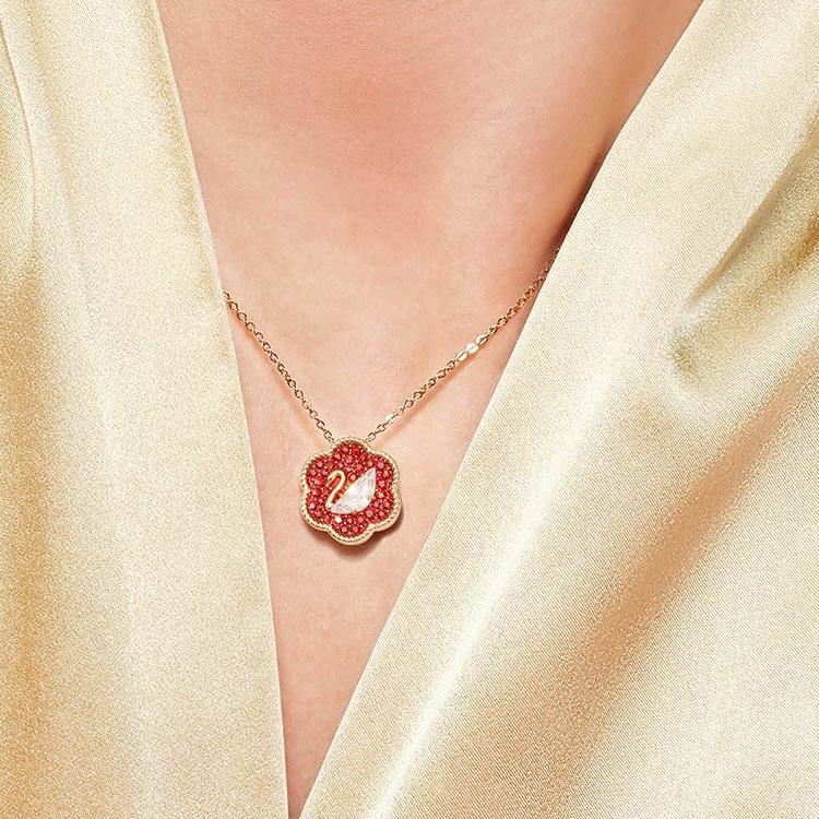 Swarovski Flower Of Fortune Swan Necklace Women Necklace Red 5597666
