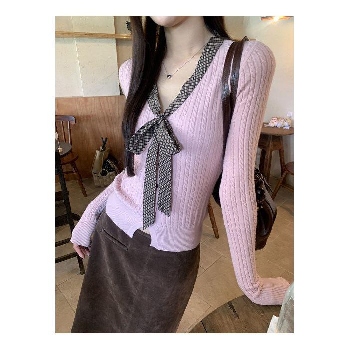 High-End Pink Knit Cardigan with Core-Spun Yarn Design for Autumn/Winter