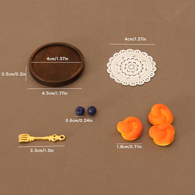 

8Pcs 1/12 Dollhouse Simulation Blueberry Bread Plate Set Dollhouse Kitchen Food Decoration Dolls House Accessories Kid Play Toys as the picture