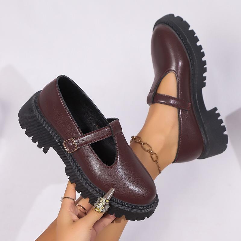 Large Size Autumn and Winter Retro Round Head Belt Buckle Single Shoes New Fashionable Small Leather Shoes Flat Thick Heel Women's Shoes