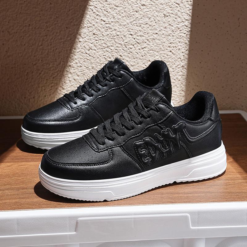 

Large size couple board shoes autumn and winter new sports and leisure shoes lightweight microfiber leather lace-up white shoes 48