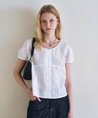 LOEIL Lace Puff Sleeve Tie-Back Blouse_Ivory