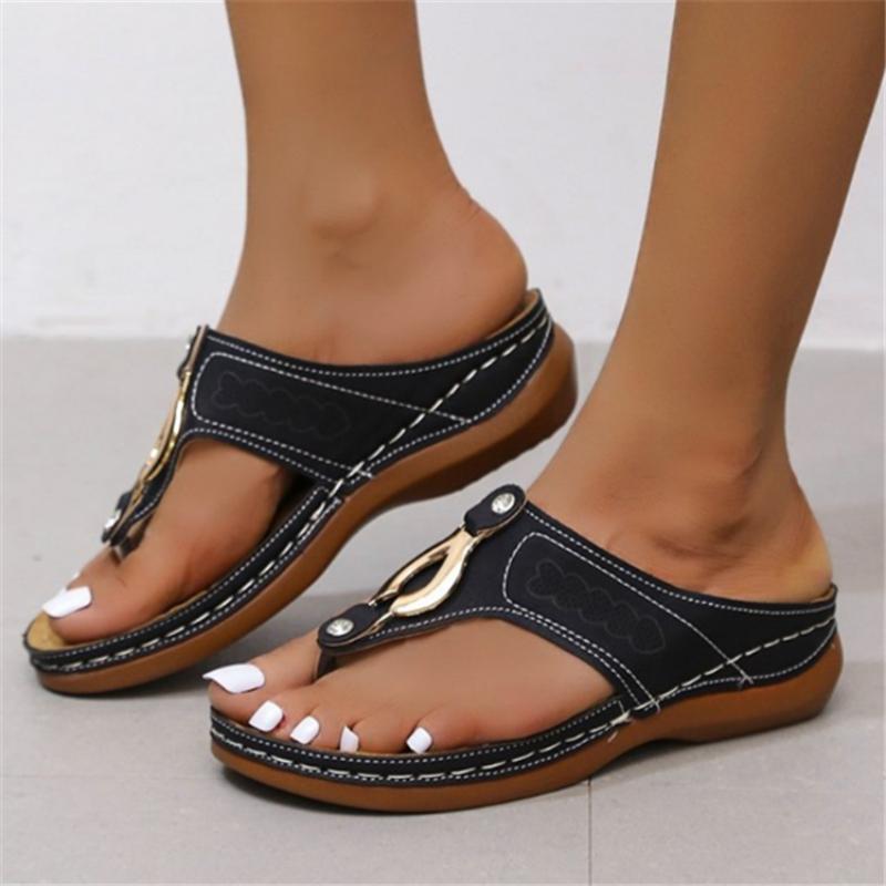 Fashion Women Comfortable Thick Sole Slope Heel Sandals Casual Pinch Toe Wearing Bohemian Sandals 2025 New Summer Women’s Sandals