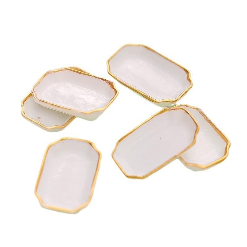 Miniature Simulation Rectangular Dining Plate Resin Handmade DIY Micro Three-dimensional Kitchen Ornament Photo Resin Accessories