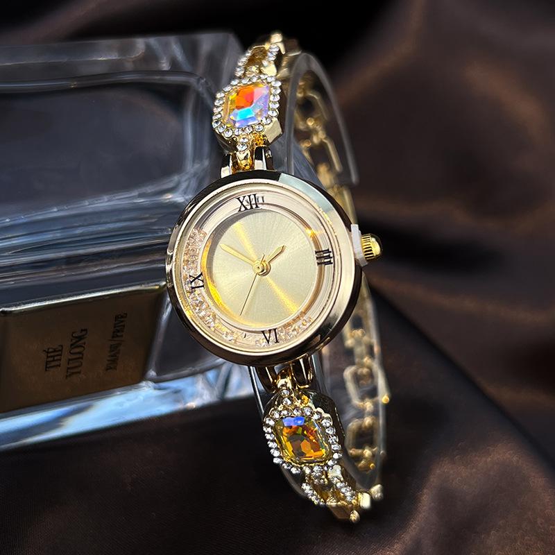 

Часы женские кварцевые Ball Fire Diamond с деликатным маленьким циферблатом, бриллиантовым браслетом, римскими цифрами золотой