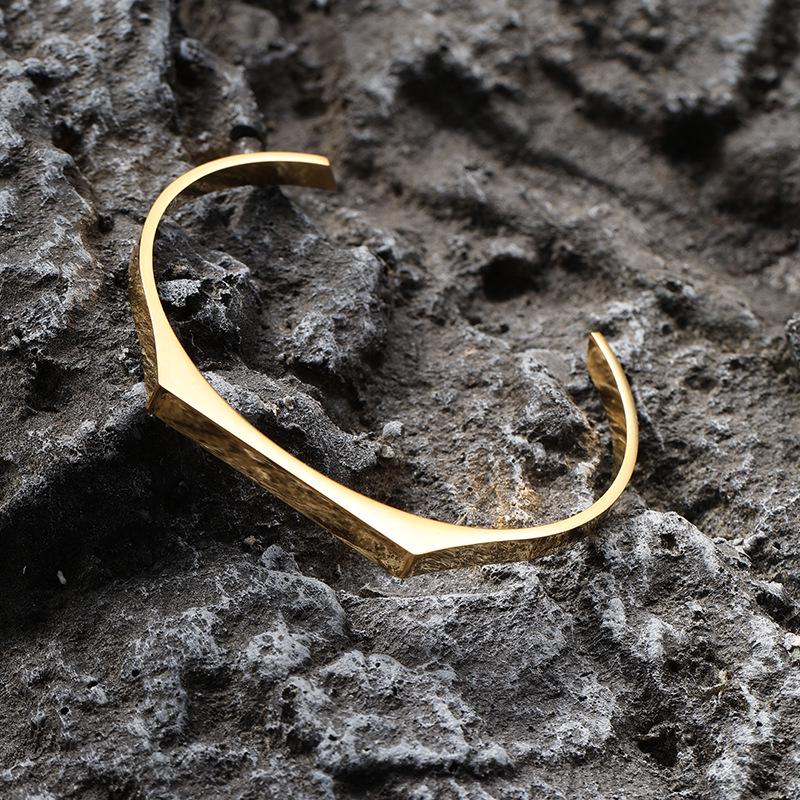18K Gold Stainless Steel Open Bangle - Women's Geometric C-Shaped Minimalist Bracelet for Commuting