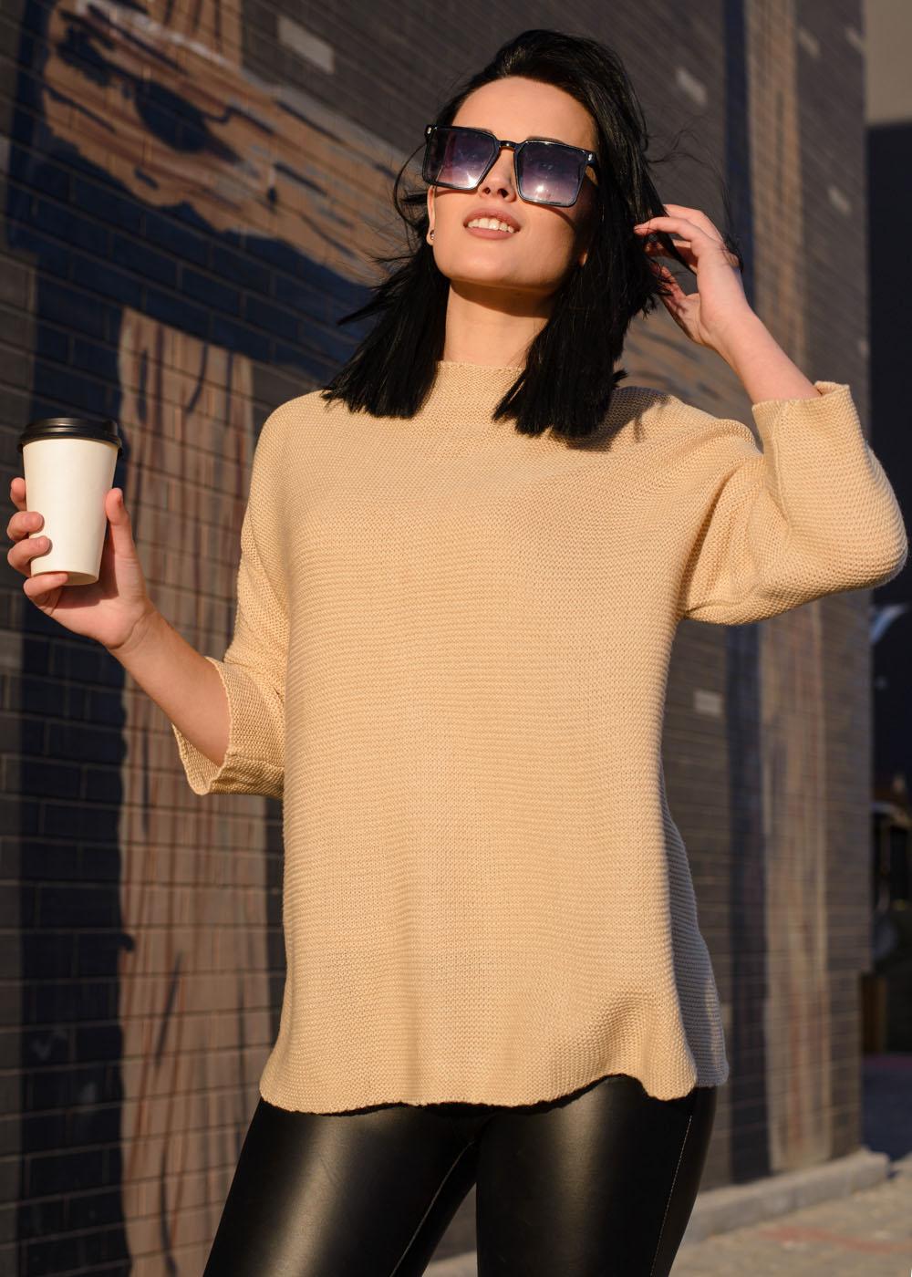 

Светр з змійкою на спинці Inedit 1209 One Size бежевий