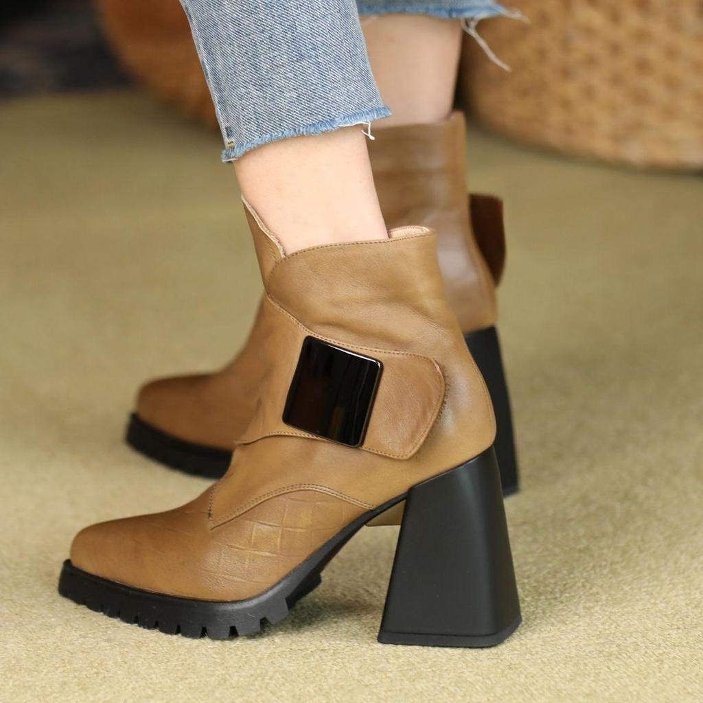 New Pointed Metal Sheet Women's Boots Retro Waterproof Table Small Man Velcro New European and American High-heeled Martin Boots Women