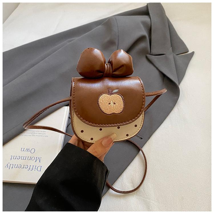 

2025 summer new cute apple shoulder bag high value fashionable mini messenger bag simple fashion shoulder bag