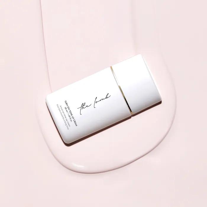 

Включить тонирующий крем