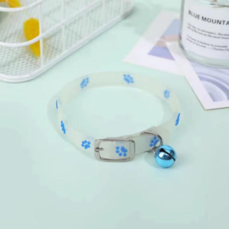 Luminous Cat Necklace Glowing Small Dog Cat Collar Anti-Loss Fluorescent Silicone Cat Bell Collar Neck Ring Pet Cat Accessories