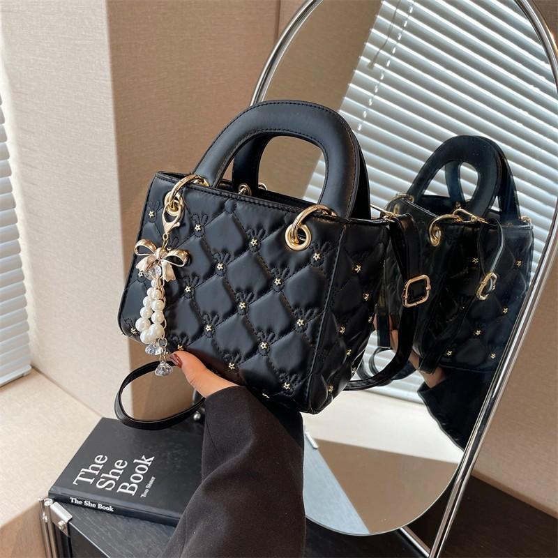 

Women Shoulder Bag Solid Fashi Pearl Handbag Crossbody Bags Ladies Bucket Commuter Bag PU Leather Bag For Work 19x15x11cm чёрный