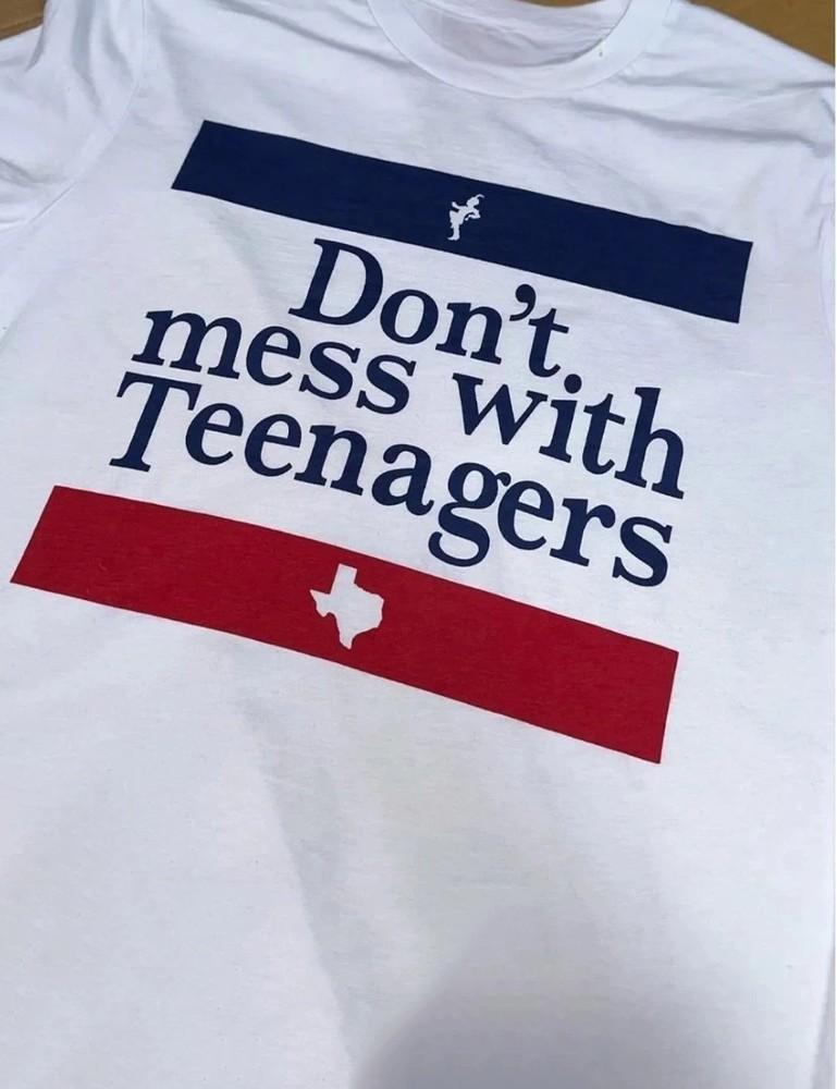 

NEW! My Chemical Romance Don t Mess With Teenagers Texas City 2025 T-Shirt 3XL