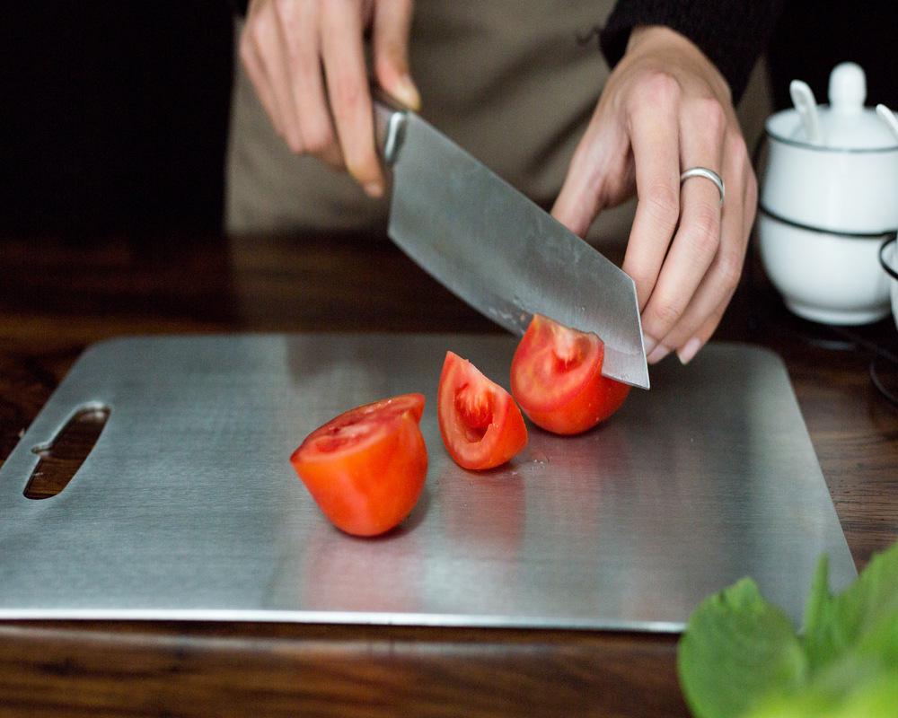 Planche à découper antibactérienne en titane et acier inoxydable - Résistante aux moisissures, planche à découper de cuisine de qualité médicale.