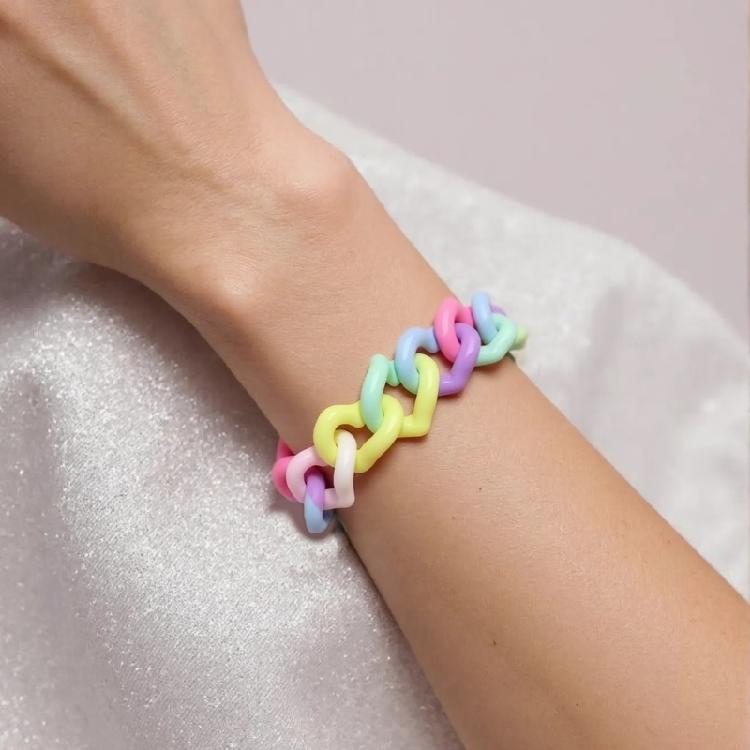 Elegant Dopamines Necklace/Bracelet Craft of Plastic/Resin Materials for Fashion Enthusiasts and Social Butterflies