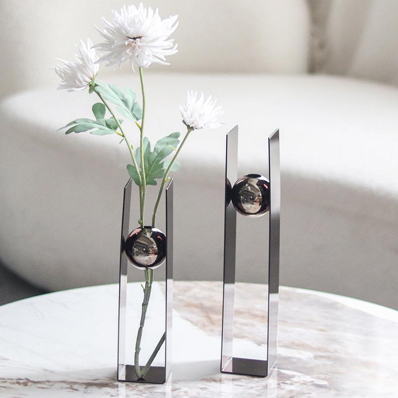 Modern Light Luxury Metal Vase for Dried Flowers, Home & Hotel Decor