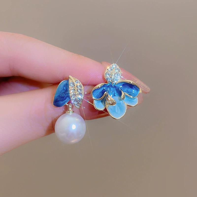 Temperament Asymmetric Drop Earrings Women Blue Enamel Oil Petal Flower Rhinestones Leaf Imitation Pearl Dangle Earrings Jewelry