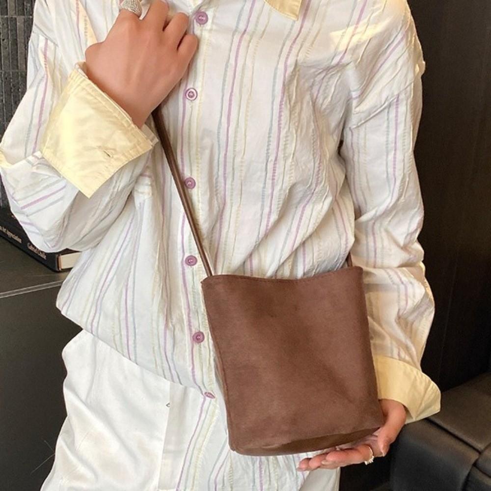 Stylish Pure Color Crossbody Bag Large Capacity Magnetic Buckle Closure Mini Bucket Bag Lightweight Women Handbag Daily Match