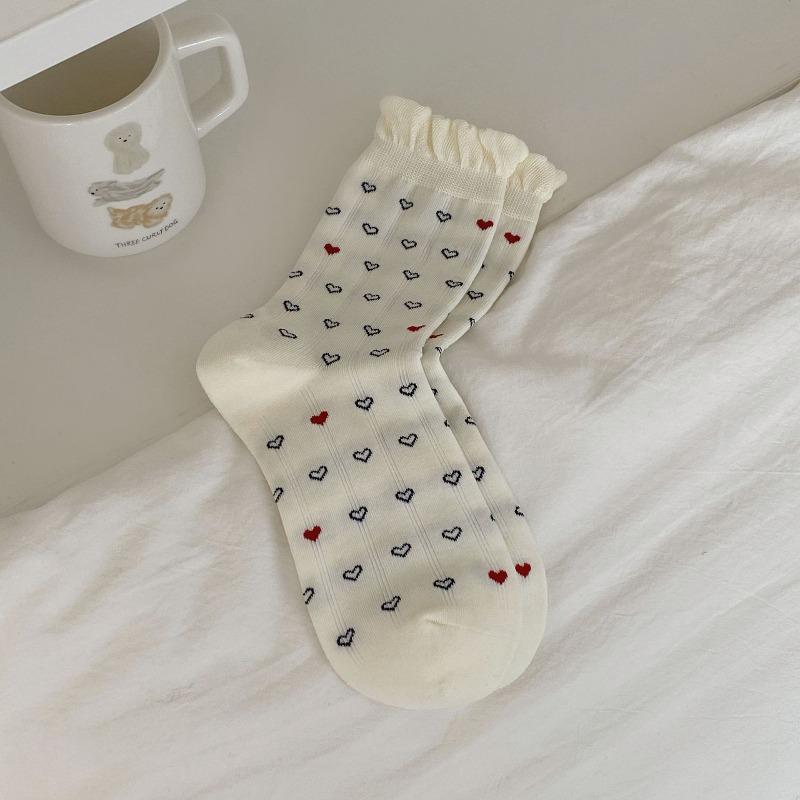 

Autumn and Winter Heart-shaped Bow Socks for Women, Pure Cotton, Personalized and Retro Lace Boneless Mid-calf Socks 1 pair