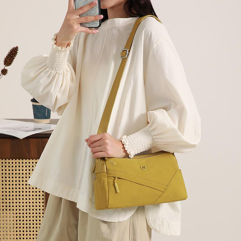 Women's Bag Multi-compartment Shoulder Crossbody Bag Outdoor Travel Bag