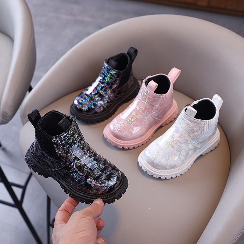 Autumn and Winter Girls' Shoes Children's Short Boots Shiny Leather Fashionable Suitable