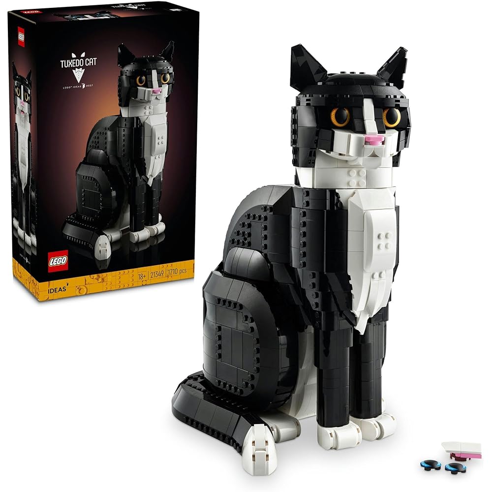

LEGO Ideas Tuxedo Cat 1710 Pieces Building Toy for Cat Lovers and Home Decor