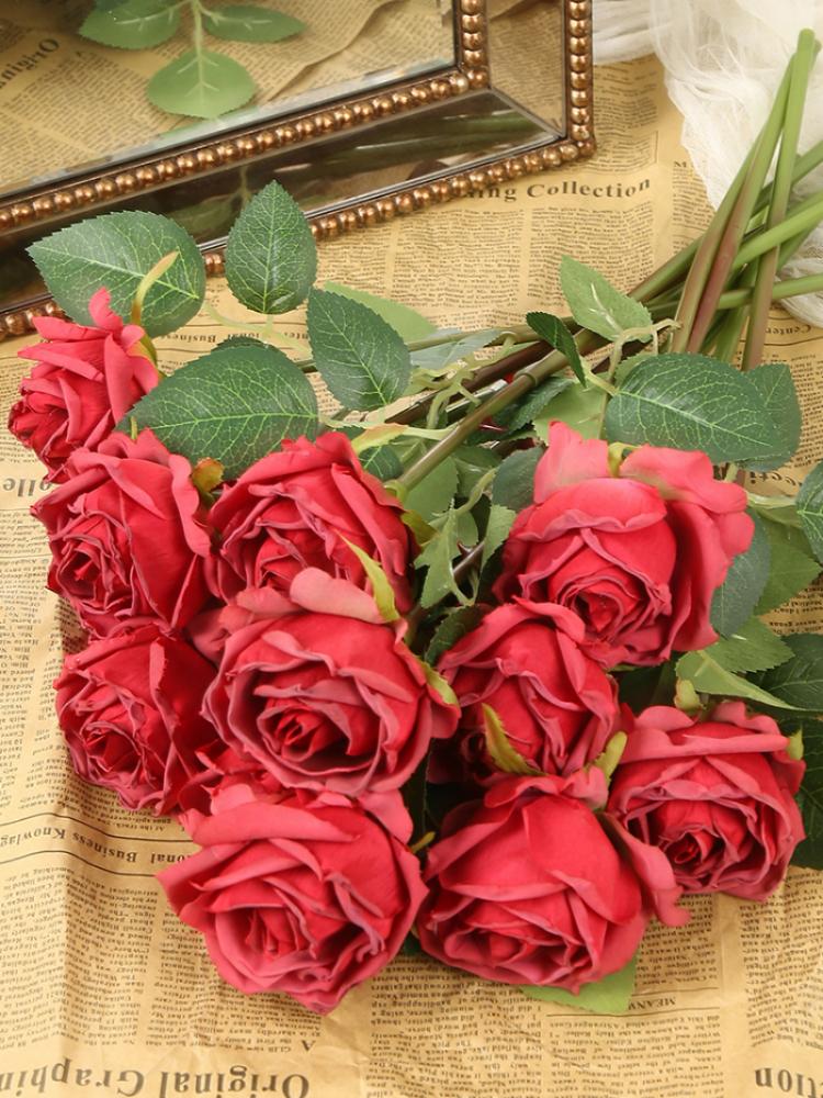 12Pcs Artificial Rose Flower with Single Stem 36cm Silk Material Fake Roses Used To Decorate The Bridal Bouquet Wedding Center Decorations Flower Wall